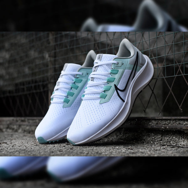 Tênis Nike Air Zoom Pegasus - Branco e Verde